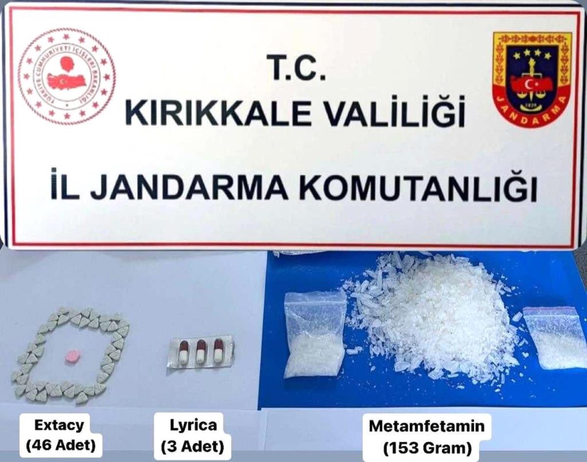  Kırıkkale'de uyuşturucu ile yakalandı 